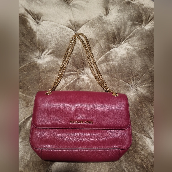 Michael Kors Handbags - Authentic Michael Kors Pebbled Leather Bag